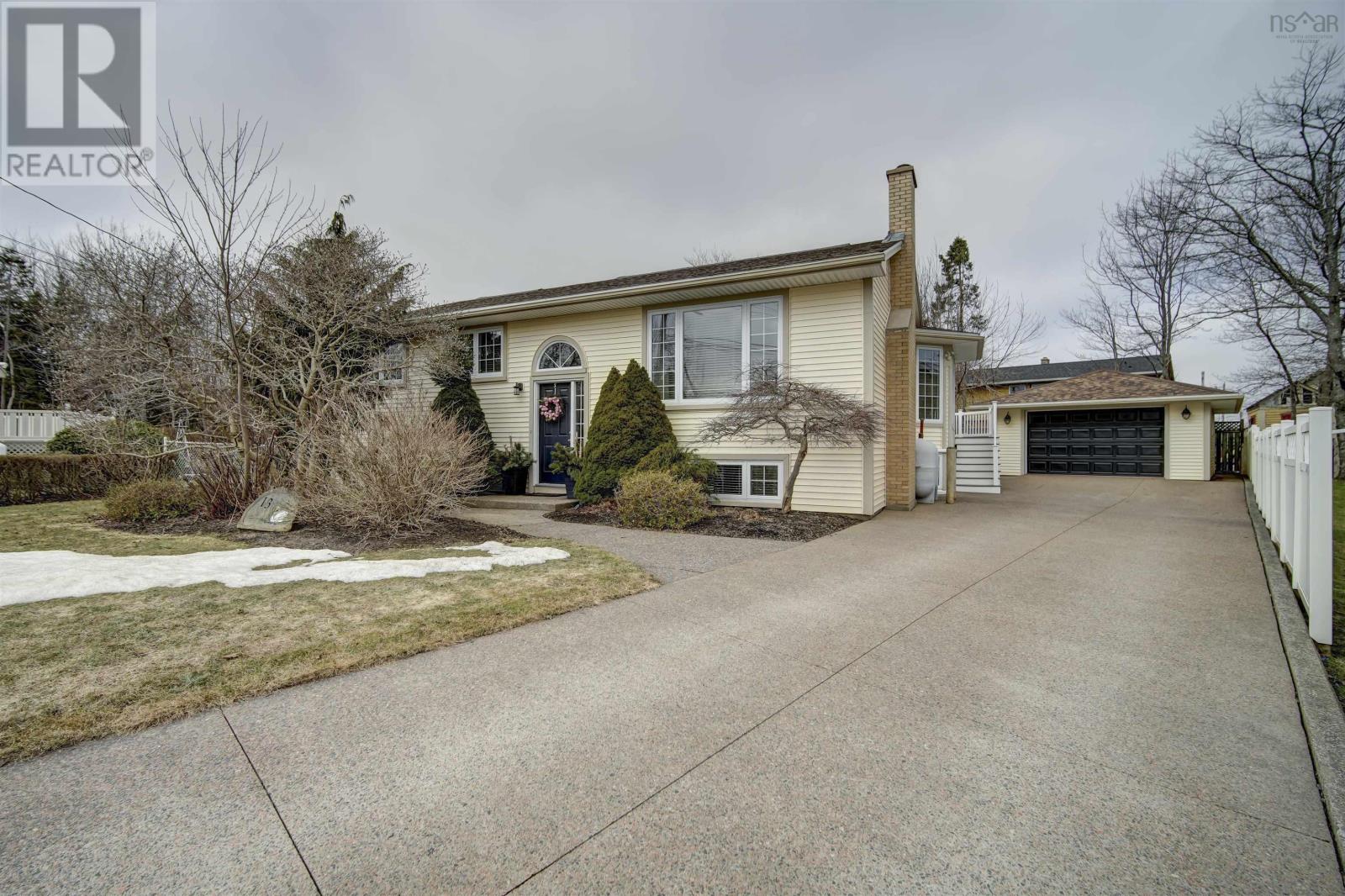 13 Swan Crescent, Halifax, Nova Scotia  B3M 1T7 - Photo 1 - 202404190