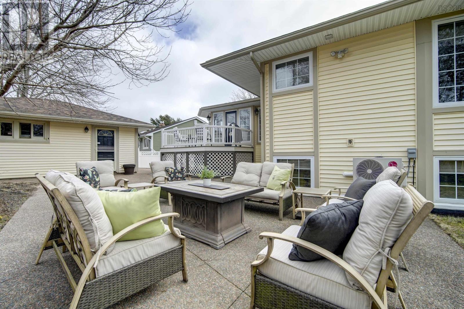 13 Swan Crescent, Halifax, Nova Scotia  B3M 1T7 - Photo 2 - 202404190