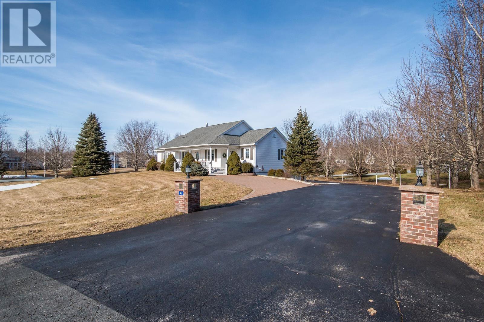 4 Linden Court, Falmouth, Nova Scotia  B0P 1L0 - Photo 2 - 202404209