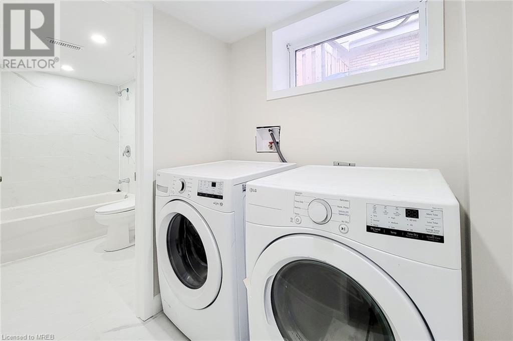 81 West 25th Street, Hamilton, Ontario  L9C 4X3 - Photo 11 - 40551531