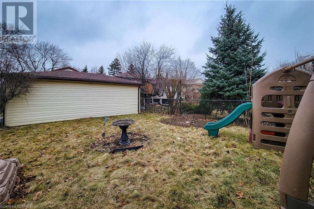 81 West 25th Street, Hamilton, Ontario  L9C 4X3 - Photo 14 - 40551531