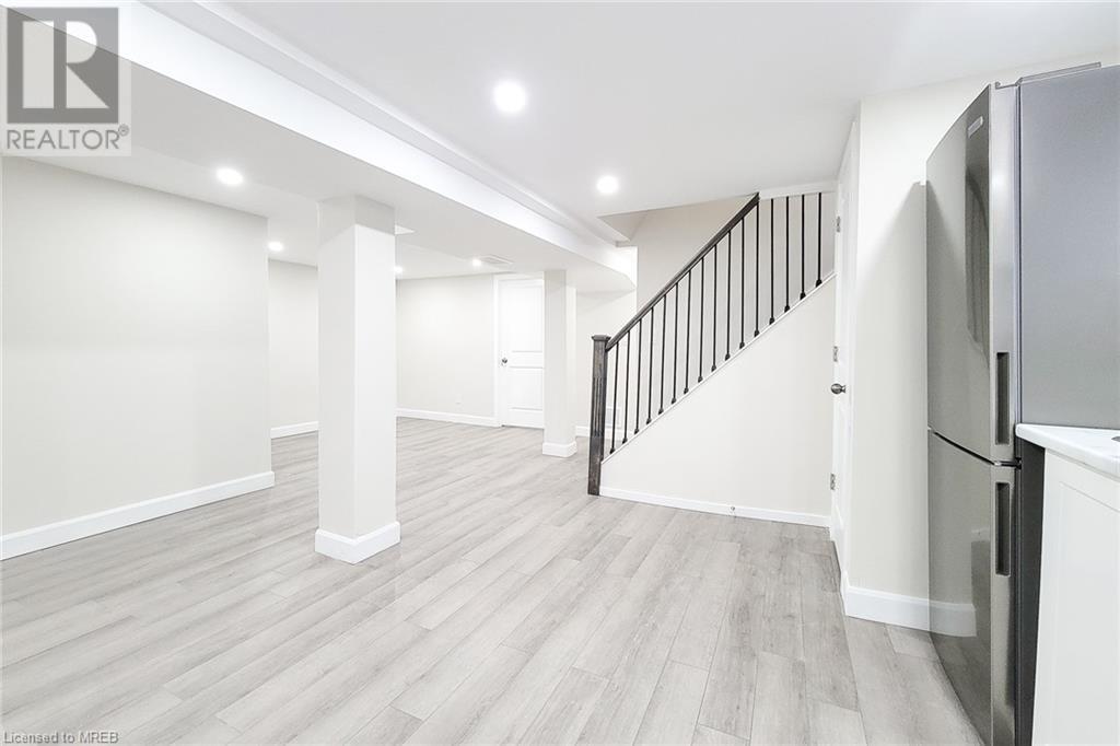 81 West 25th Street, Hamilton, Ontario  L9C 4X3 - Photo 6 - 40551531