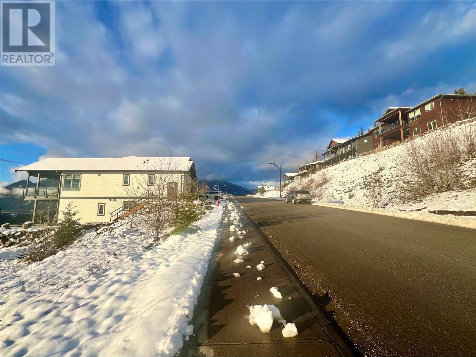 222 Bayview Drive Sicamous