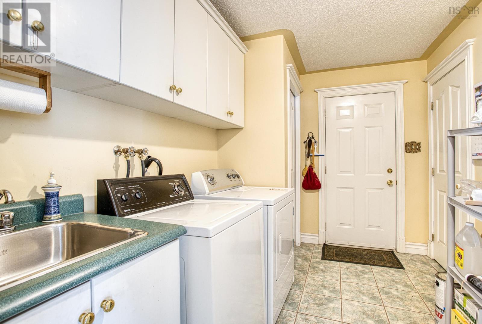 202 Glen Arbour Way, Hammonds Plains, Nova Scotia  B4B 1T5 - Photo 32 - 202404169