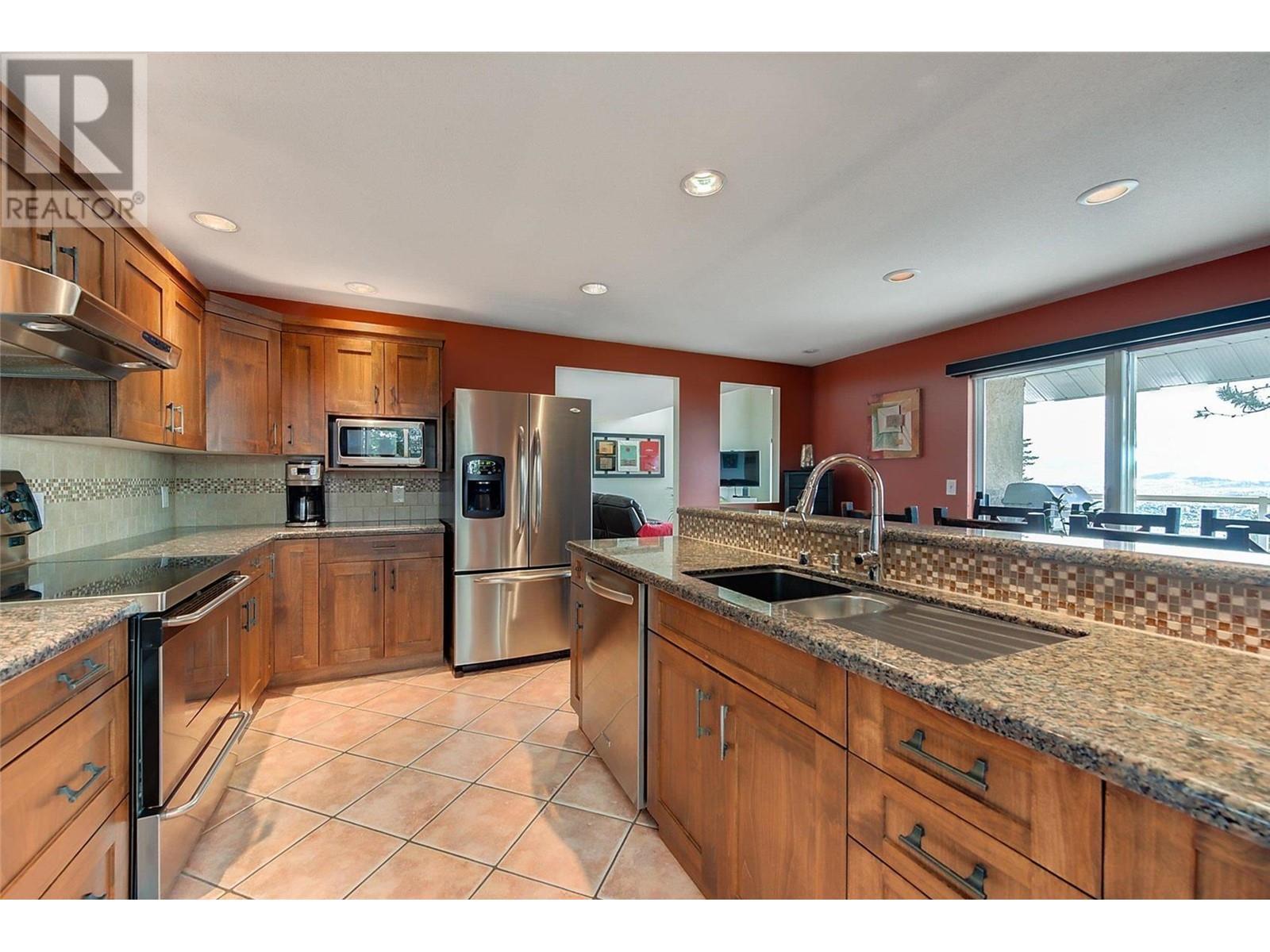 943 Guest Road West Kelowna