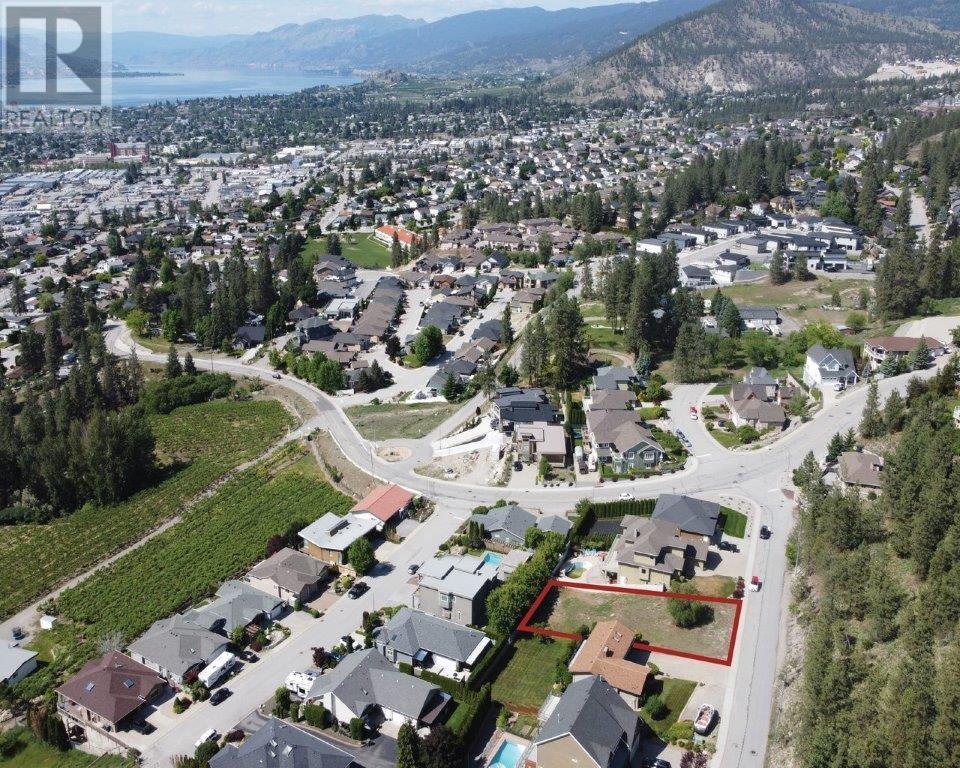2931 Juniper Drive, Penticton, British Columbia  V2A 7T1 - Photo 2 - 10306093