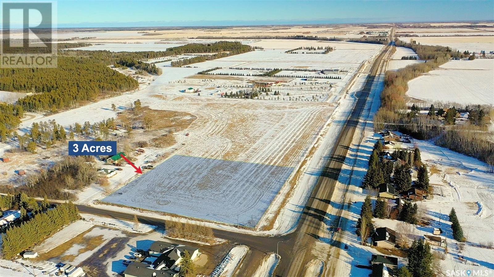 3 Acre Corner Lot Prime Hwy Frontage E. Of Nipawin, Nipawin, Saskatchewan  S0E 1E0 - Photo 1 - SK952924