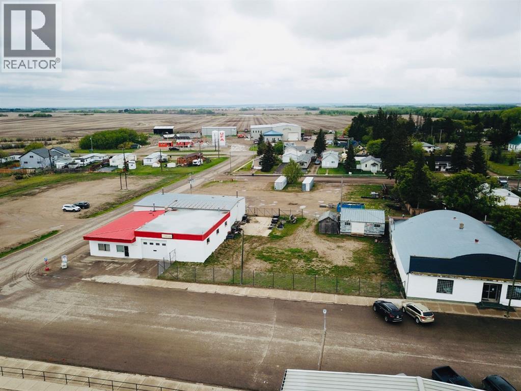 4912 50 Street, Dewberry, Alberta  T0B 2G0 - Photo 2 - A2113262