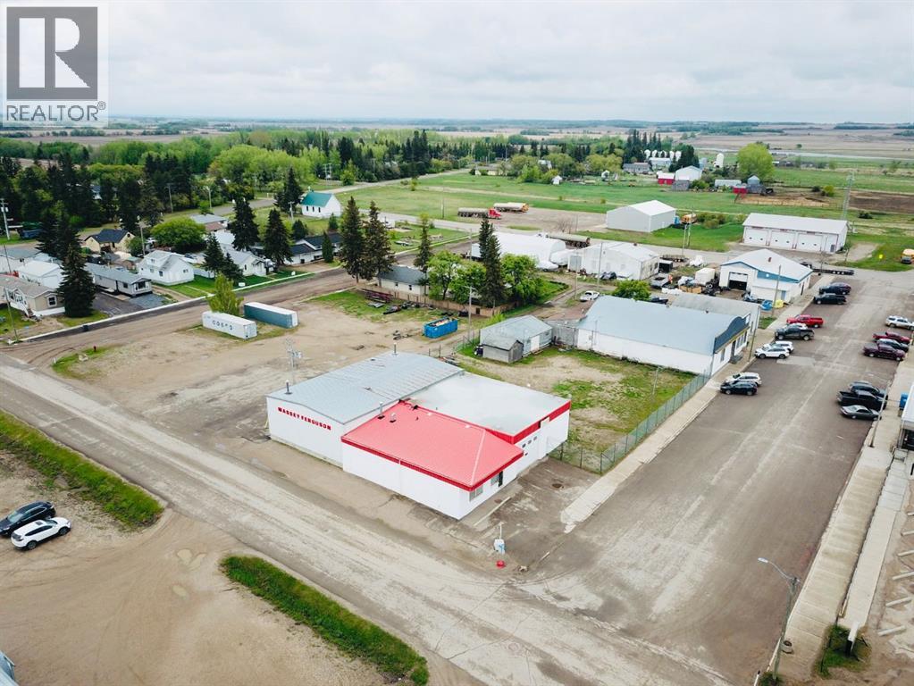 4912 50 Street, Dewberry, Alberta  T0B 2G0 - Photo 3 - A2113262