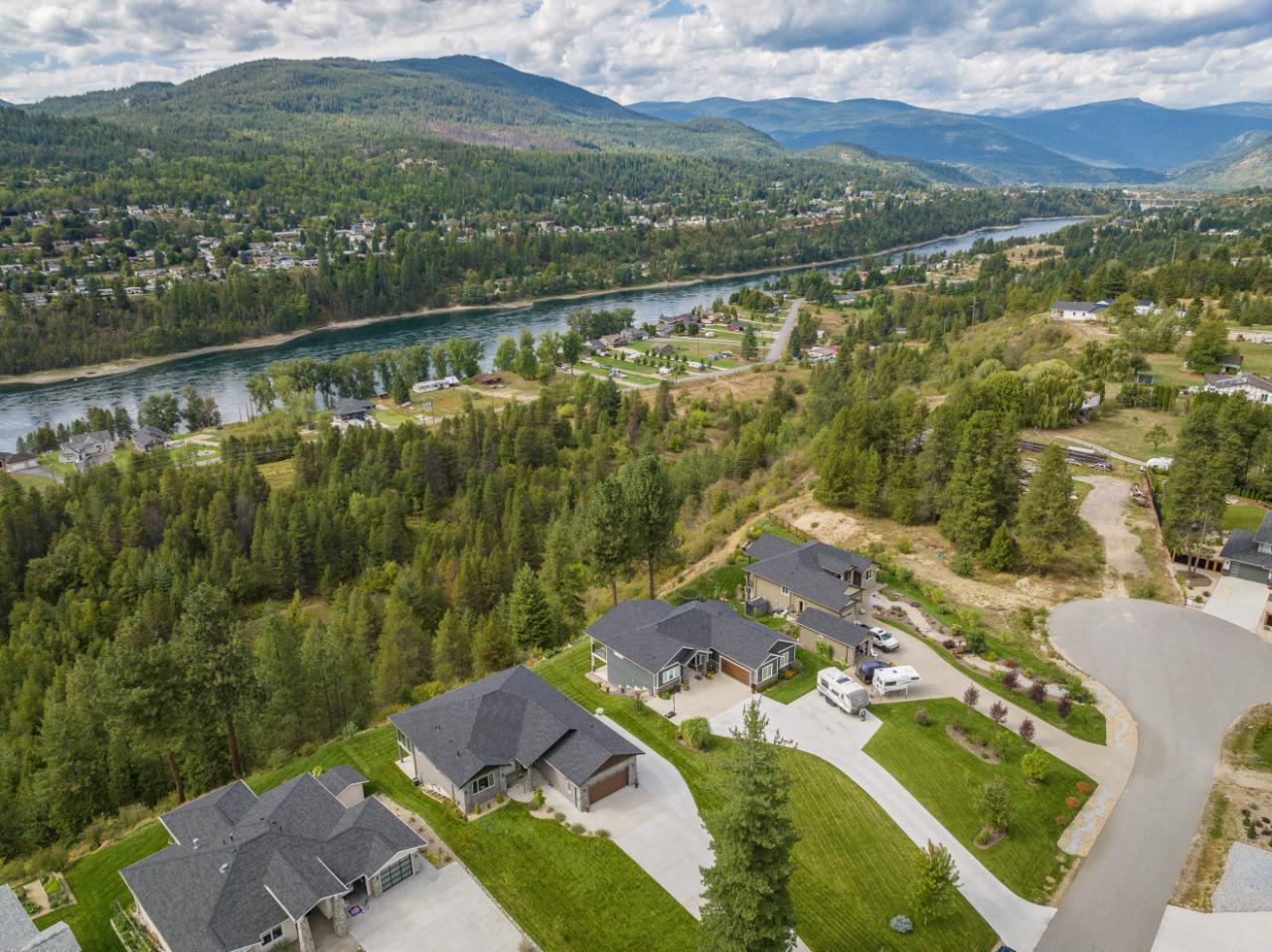 729 Prairie South Road, Castlegar, British Columbia  V1N 4K6 - Photo 60 - 2475307