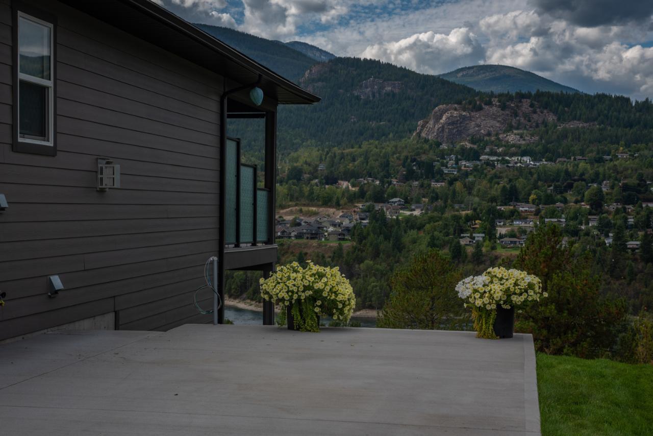 729 Prairie South Road, Castlegar, British Columbia  V1N 4K6 - Photo 70 - 2475307