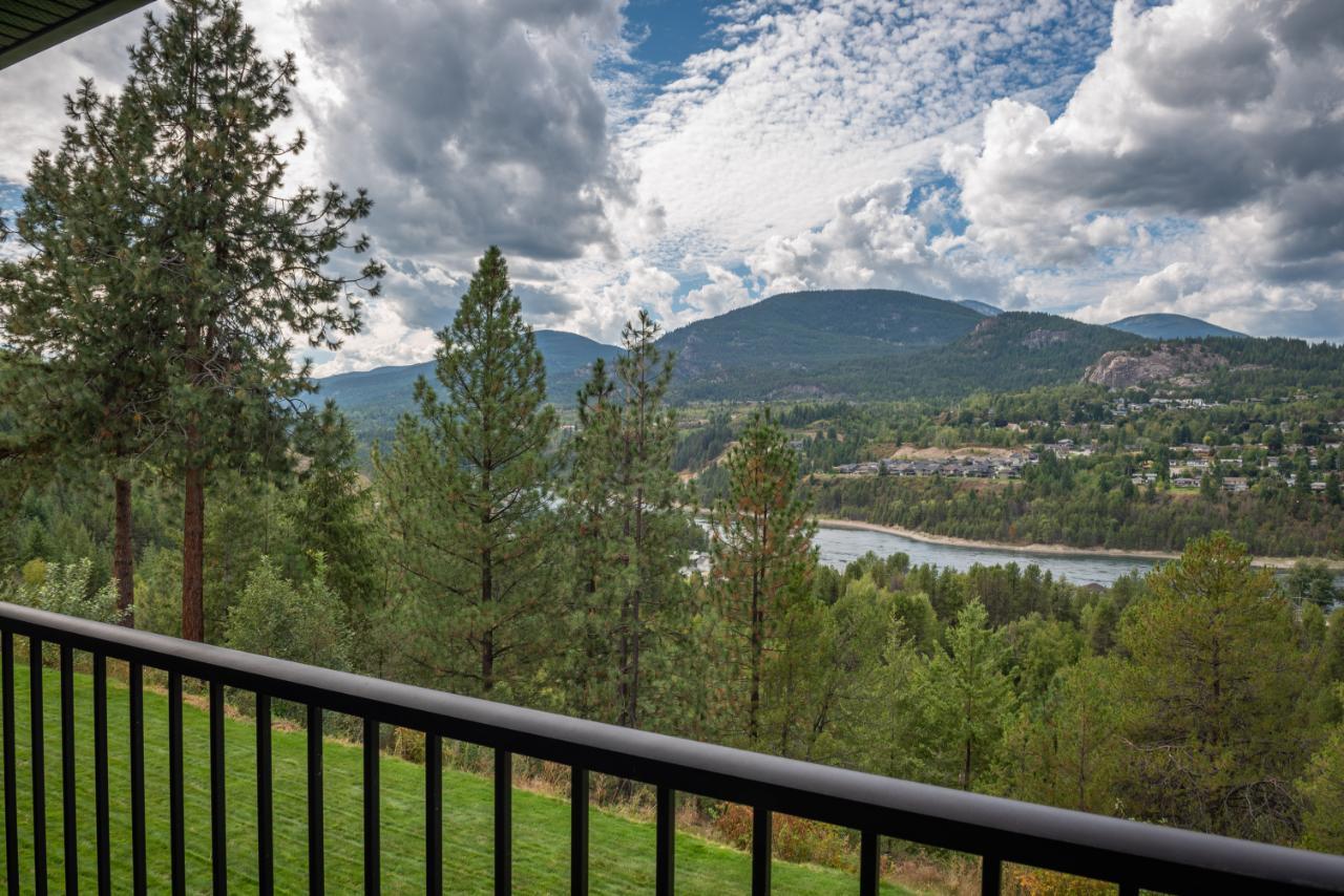 729 Prairie South Road, Castlegar, British Columbia  V1N 4K6 - Photo 83 - 2475307