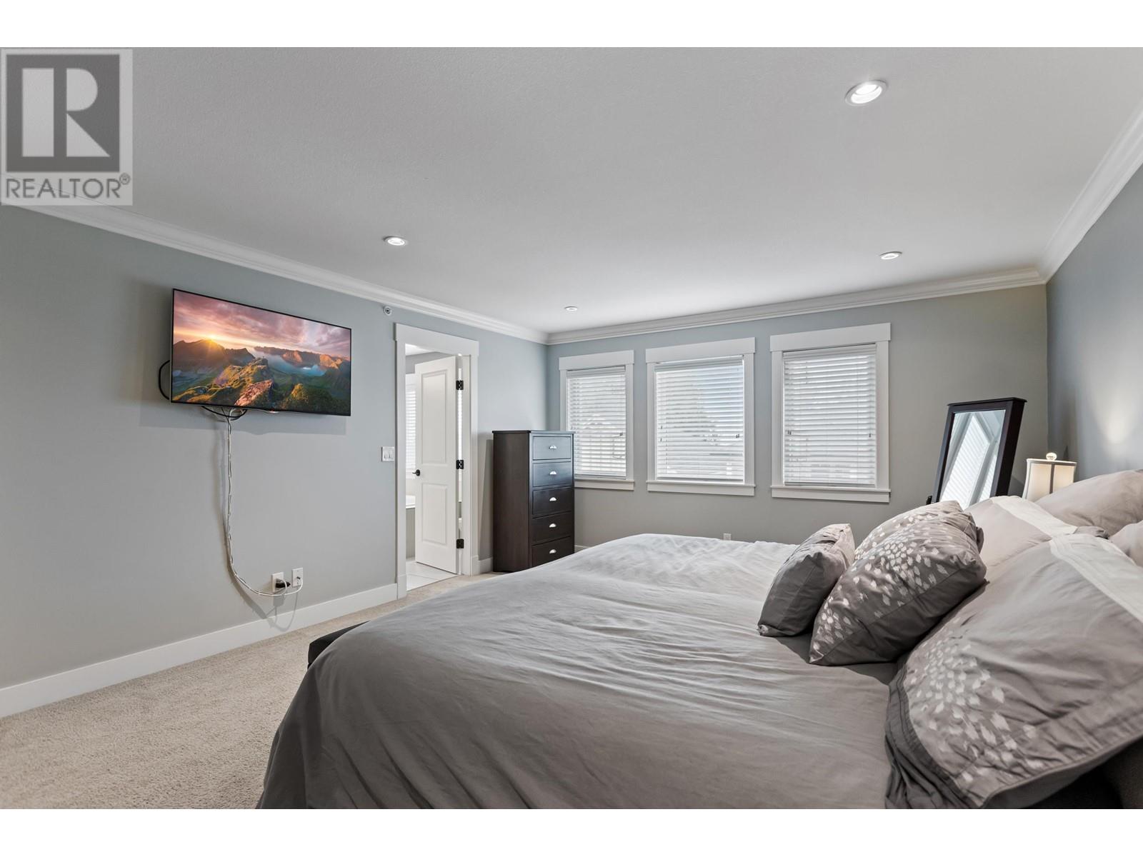 10053 247 Street, Maple Ridge, British Columbia  V2W 0H1 - Photo 13 - R2857321