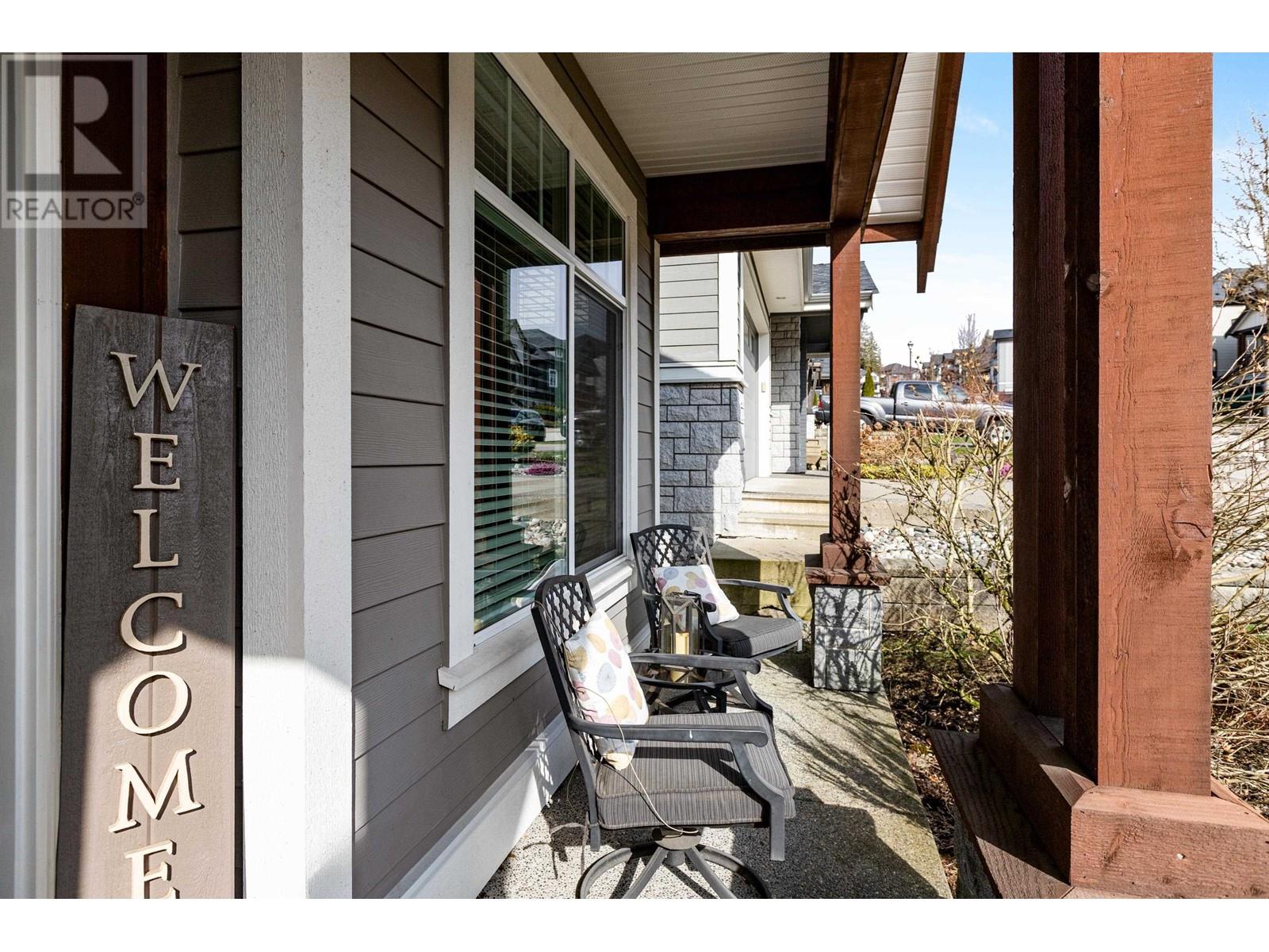 10053 247 Street, Maple Ridge, British Columbia  V2W 0H1 - Photo 2 - R2857321