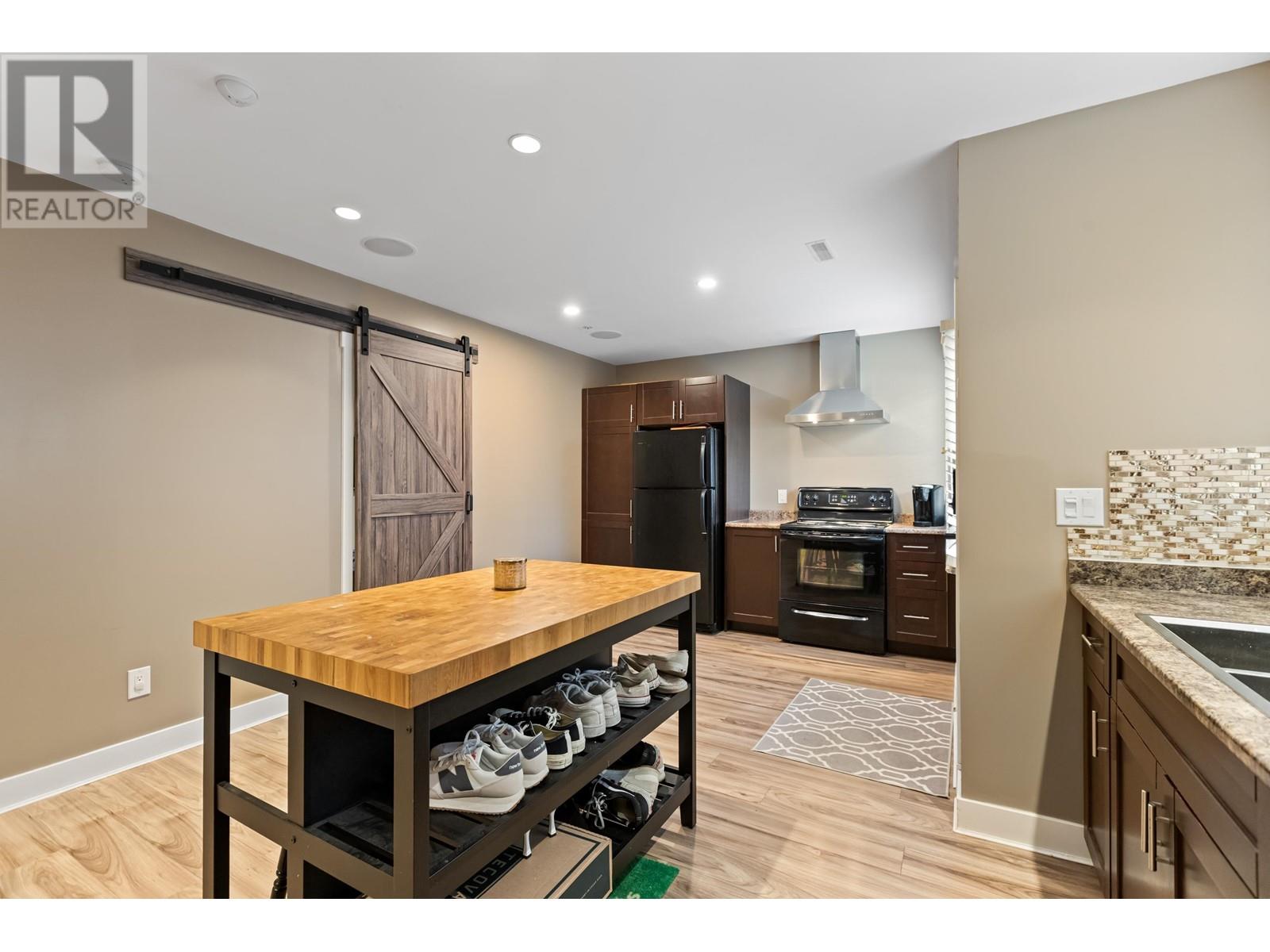 10053 247 Street, Maple Ridge, British Columbia  V2W 0H1 - Photo 24 - R2857321