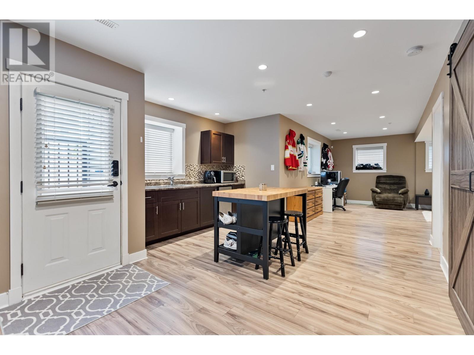 10053 247 Street, Maple Ridge, British Columbia  V2W 0H1 - Photo 25 - R2857321