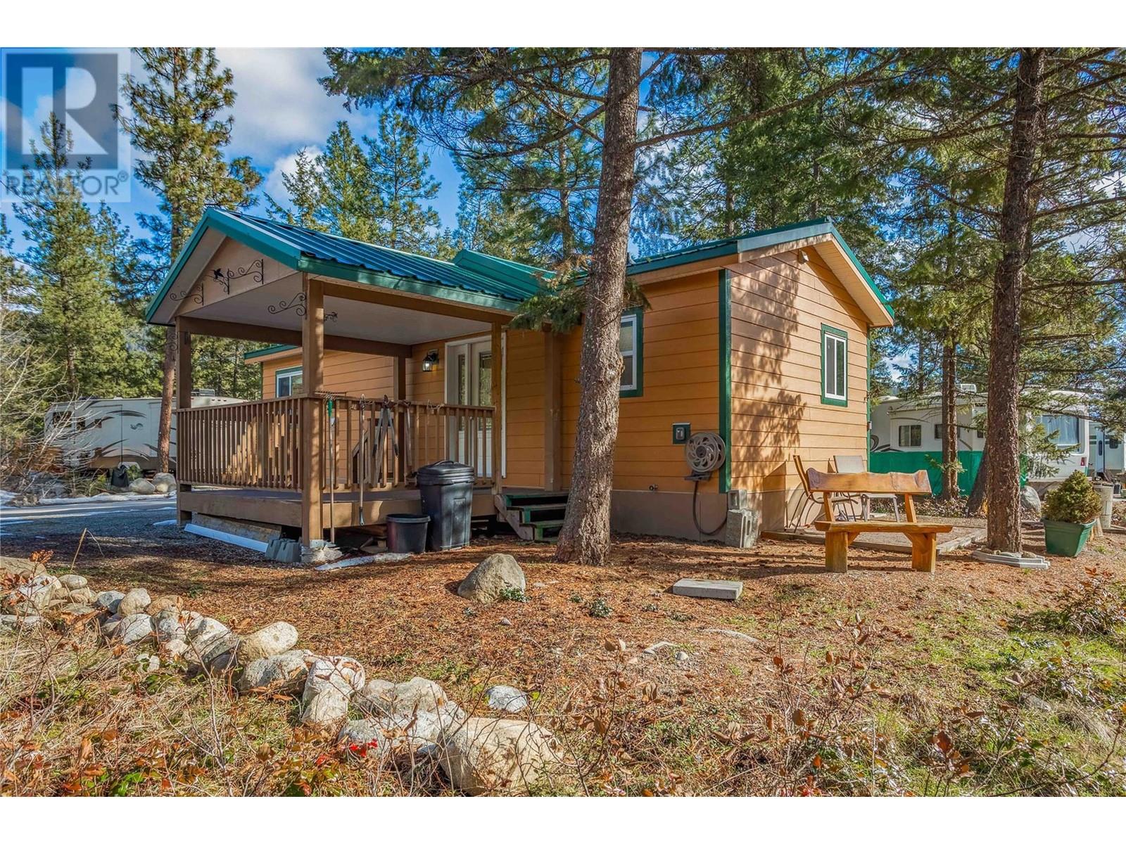 4835 Paradise Valley Drive 16, Peachland 
