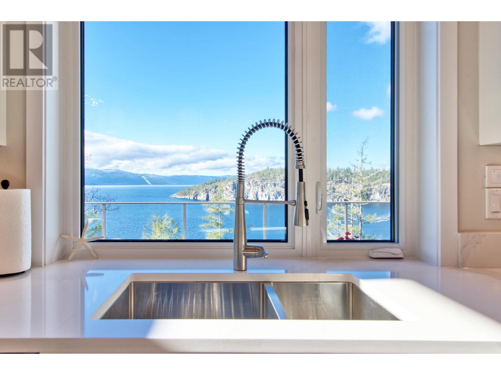 13595 Sakinaw Drive, Garden Bay, British Columbia  V0N 1S1 - Photo 16 - R2857427