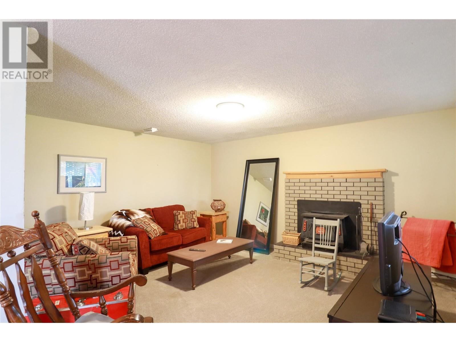 1467 CARMI Drive Penticton