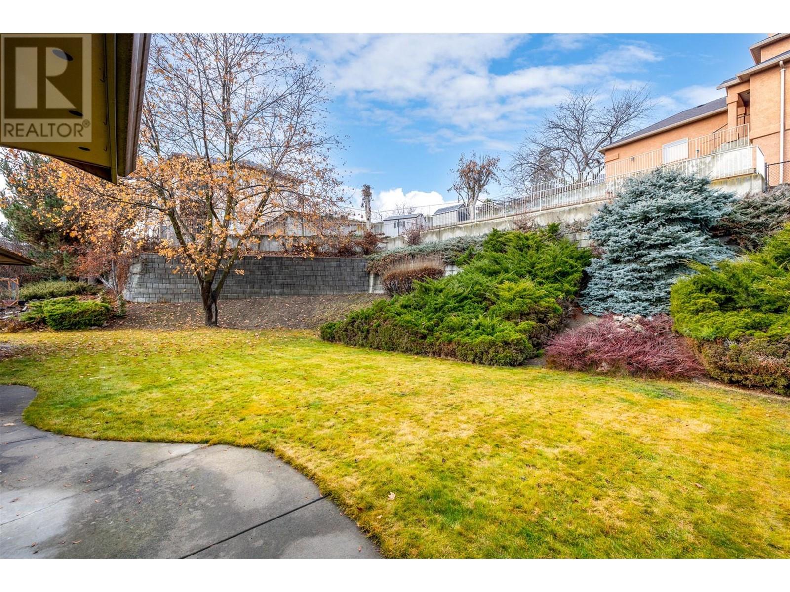 574 Sprucemont Court Kelowna