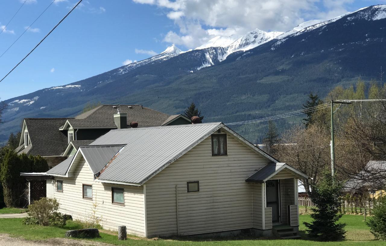 316 Nelson Avenue Nw, Nakusp, British Columbia  V0G 1R0 - Photo 5 - 2475350
