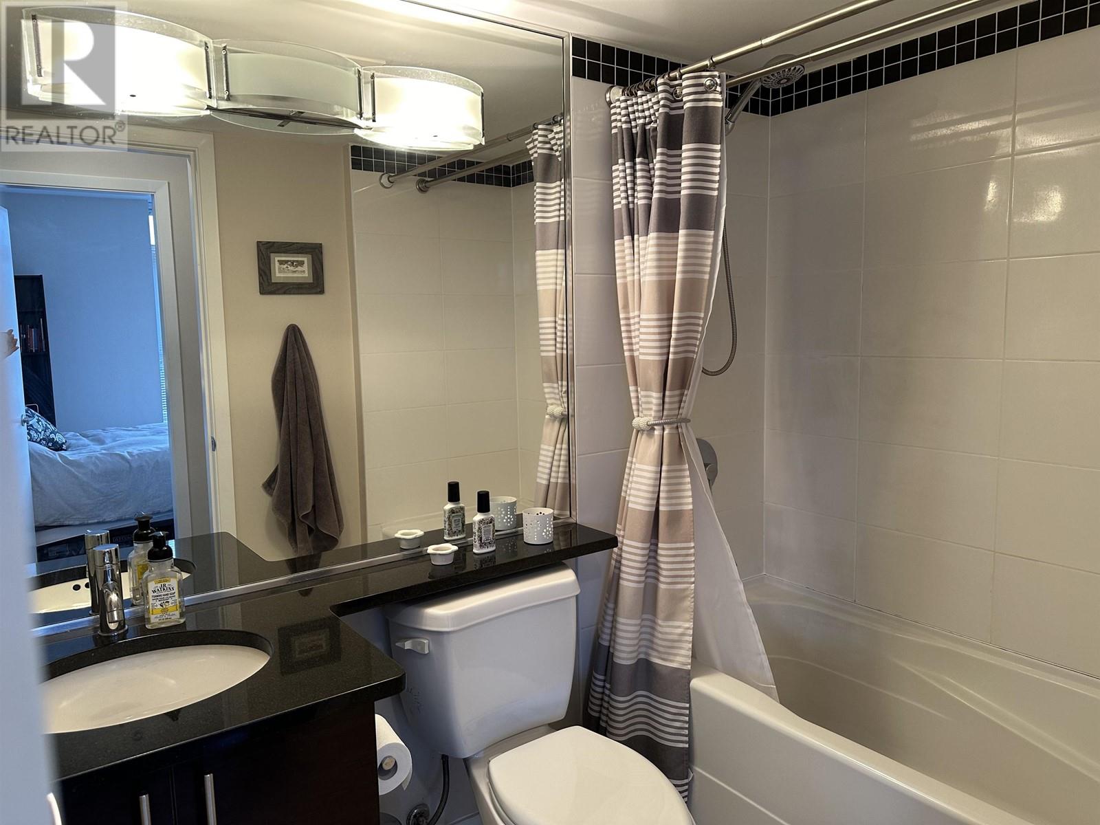 604 575 Delestre Avenue, Coquitlam, British Columbia  V3K 0A6 - Photo 7 - R2857476