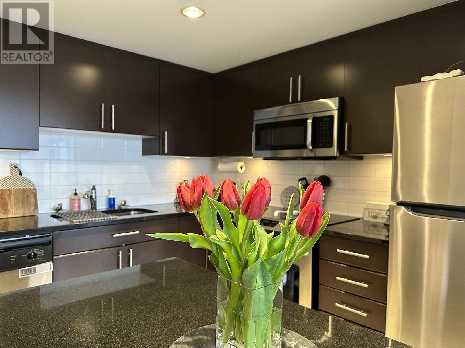 604 575 Delestre Avenue, Coquitlam, British Columbia  V3K 0A6 - Photo 11 - R2857476