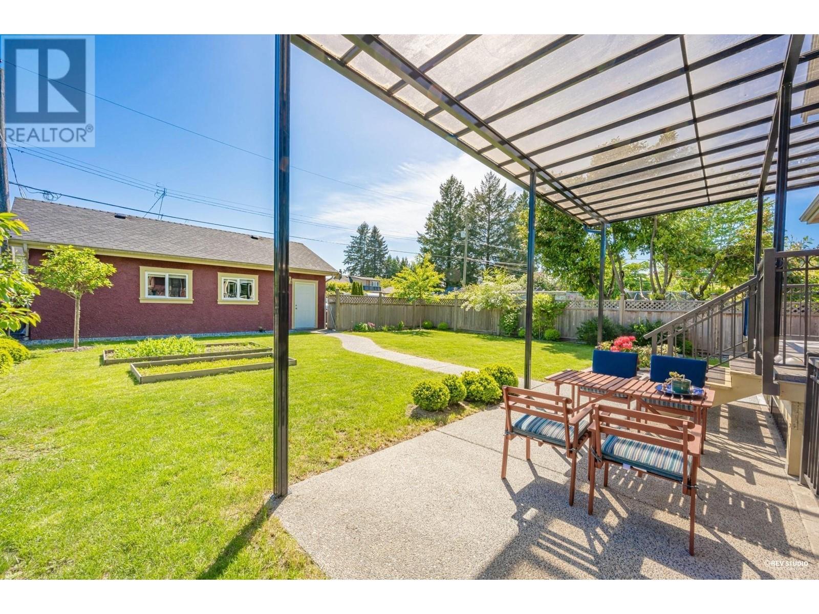 337 E 17th Street, North Vancouver, British Columbia  V7L 2W1 - Photo 35 - R2857075