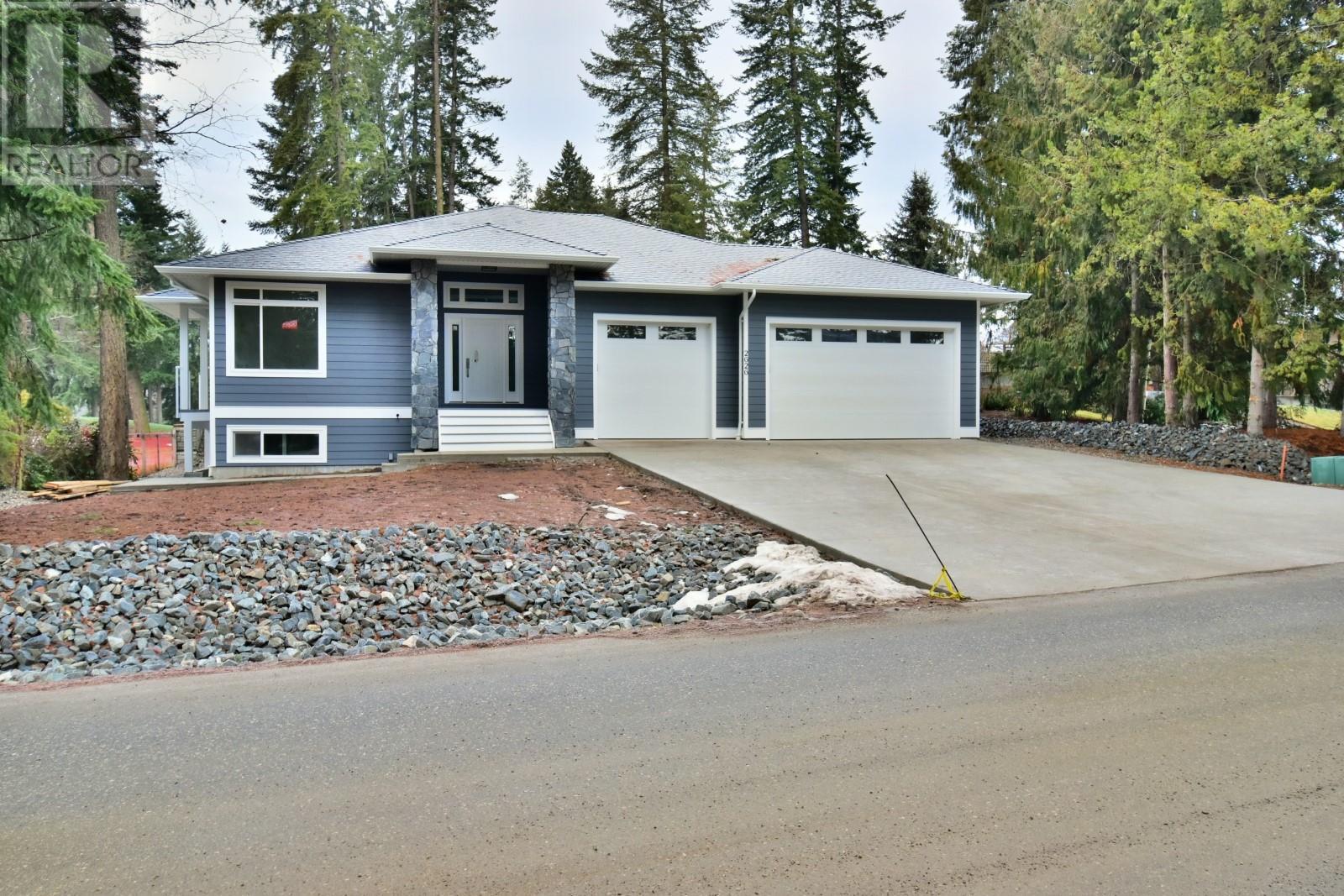 2626 Golf Course Drive, Blind Bay 