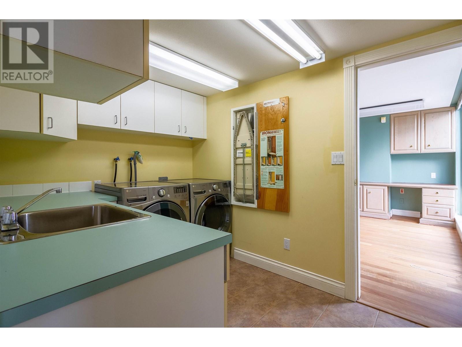 2100 8 Laguna Court, New Westminster, British Columbia  V3M 6M6 - Photo 24 - R2856953