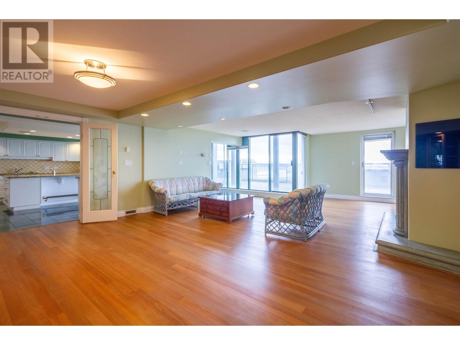 2100 8 Laguna Court, New Westminster, British Columbia  V3M 6M6 - Photo 9 - R2856953