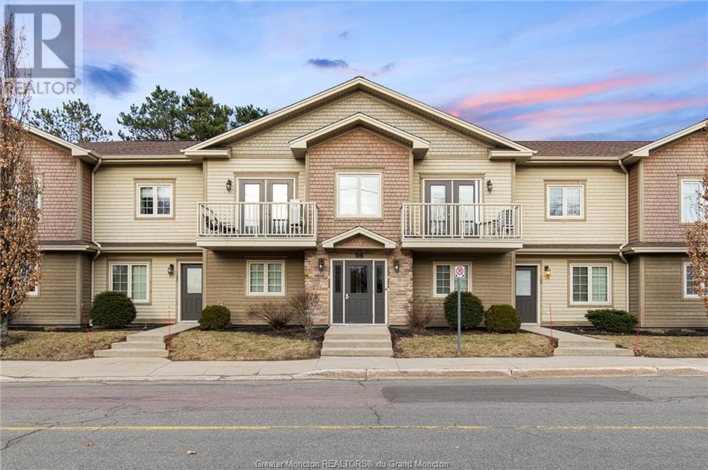 98 Pleasant Unit#204, Shediac, New Brunswick  E4P 2L5 - Photo 1 - M157631