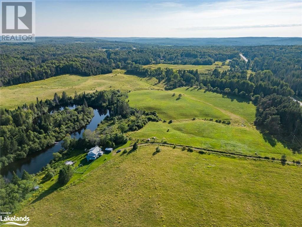365 North Pickerel Lake Road, Burk's Falls, Ontario  P0A 1C0 - Photo 1 - 40547007