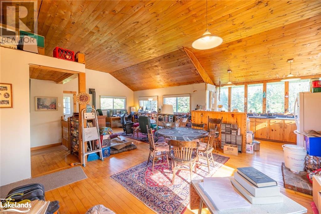 365 North Pickerel Lake Road, Burk's Falls, Ontario  P0A 1C0 - Photo 5 - 40547007