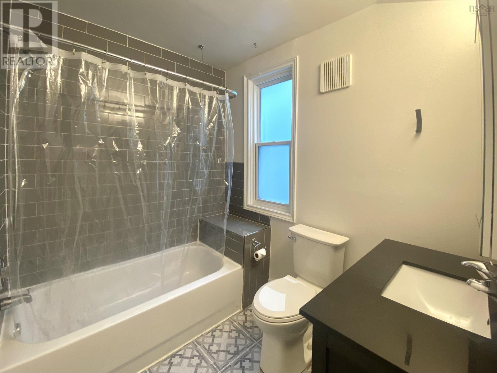 2444 John Street, Halifax, Nova Scotia  B3K 4K7 - Photo 11 - 202404300
