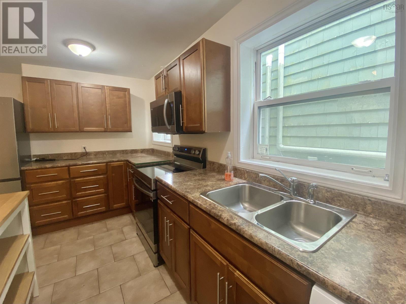 2444 John Street, Halifax, Nova Scotia  B3K 4K7 - Photo 4 - 202404300