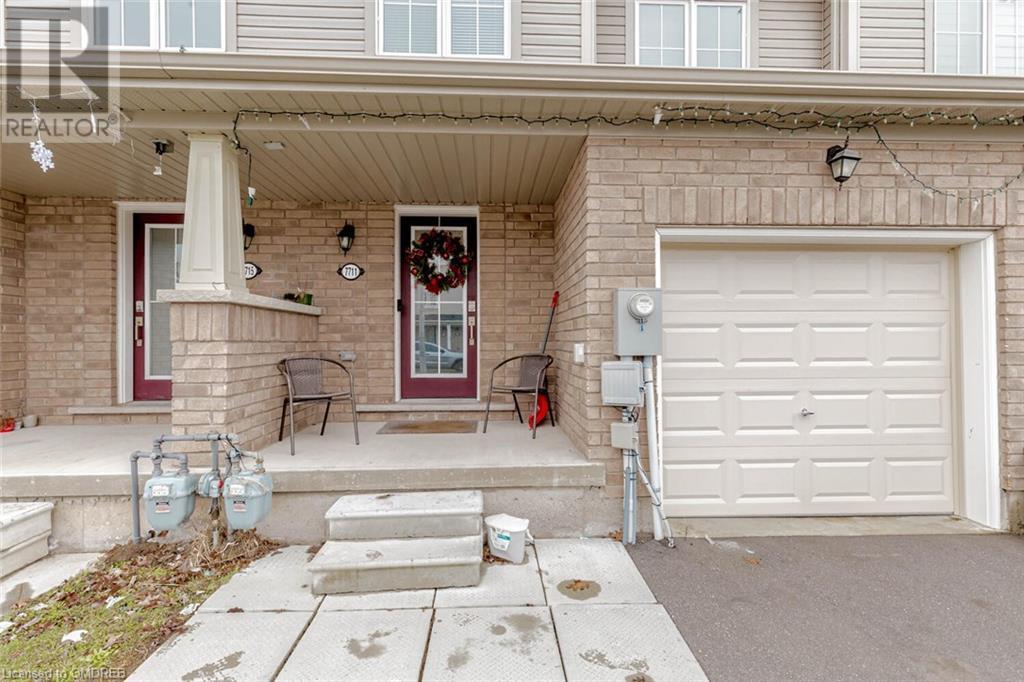 7711 Redbud Lane, Niagara Falls, Ontario  L2H 3S2 - Photo 2 - 40552042