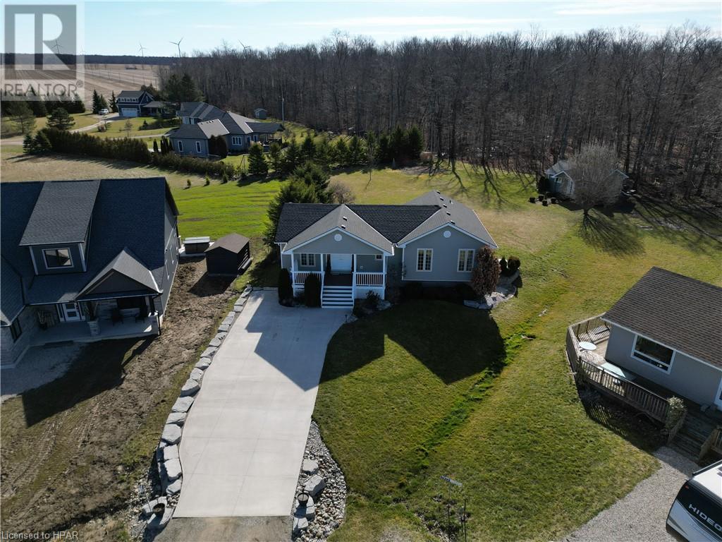 74720 Elm Crescent, Bayfield, Ontario  N0M 1G0 - Photo 4 - 40550908
