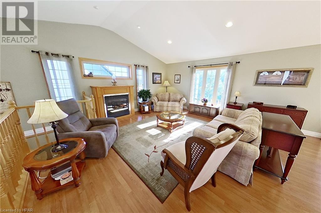 74720 Elm Crescent, Bayfield, Ontario  N0M 1G0 - Photo 7 - 40550908