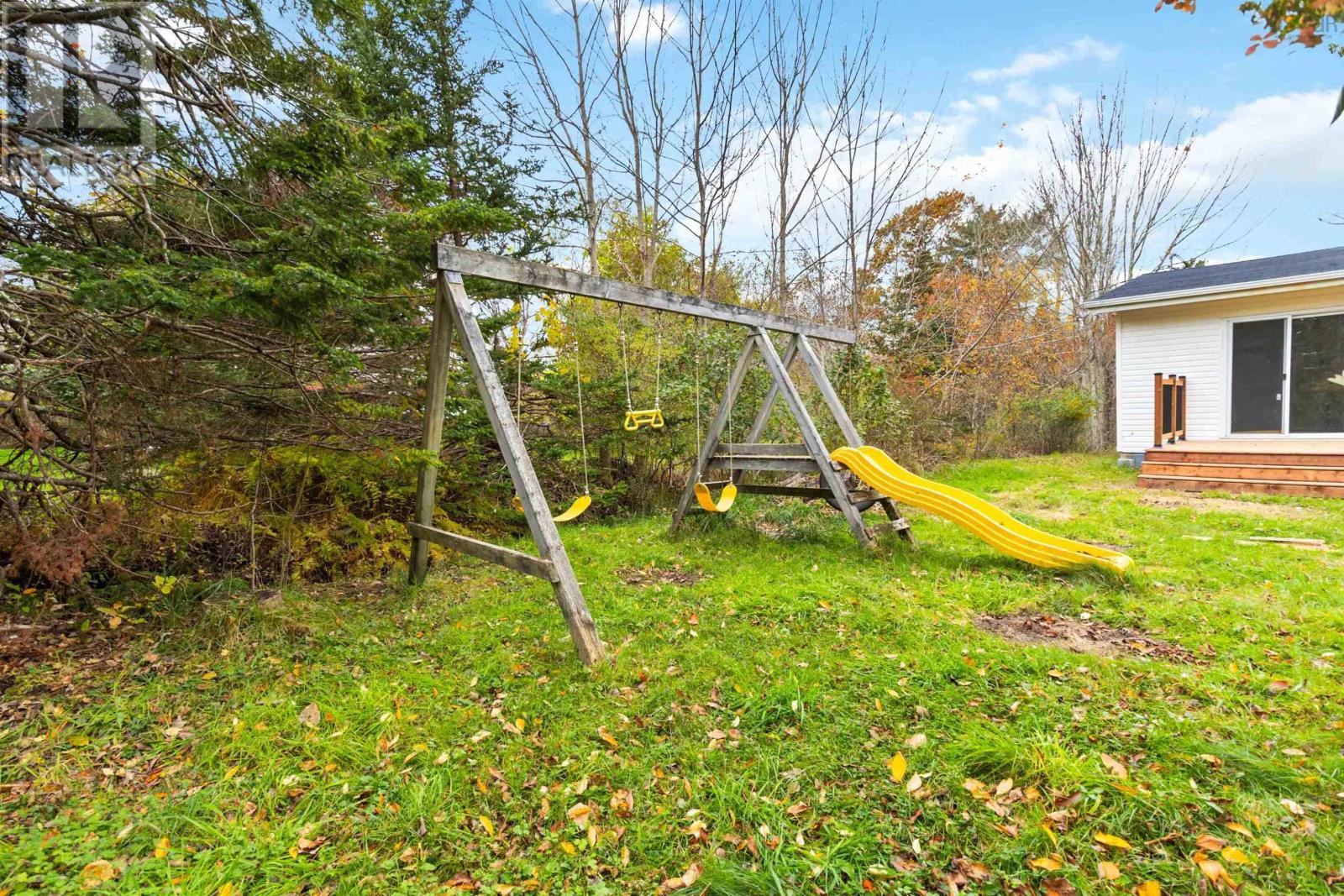 71 Bulkley Street, Shelburne, Nova Scotia  B0T 1W0 - Photo 28 - 202404301
