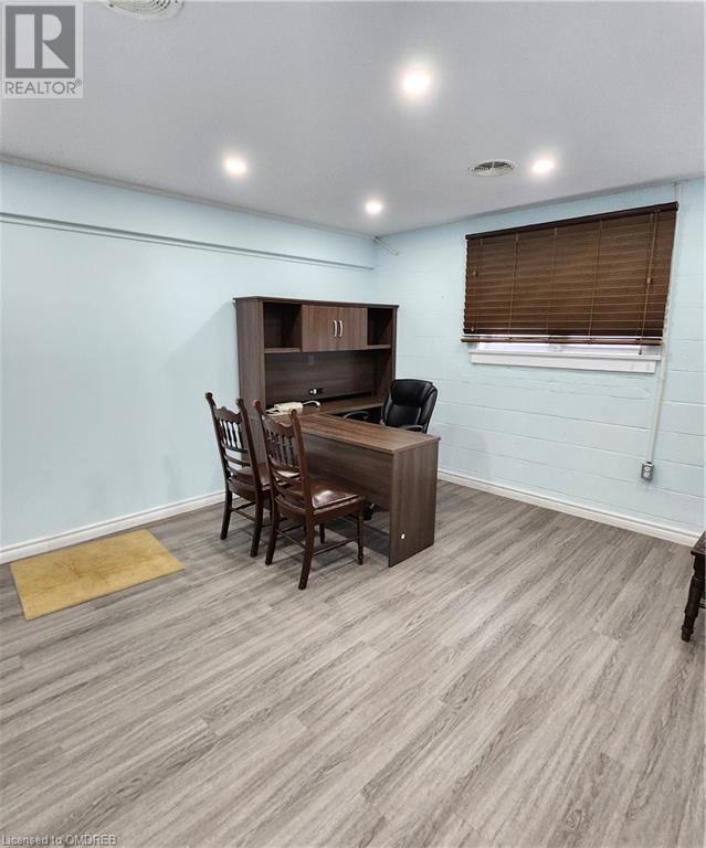 2437 Dundas Street, Burlington, Ontario  L7R 3X4 - Photo 5 - 40552329