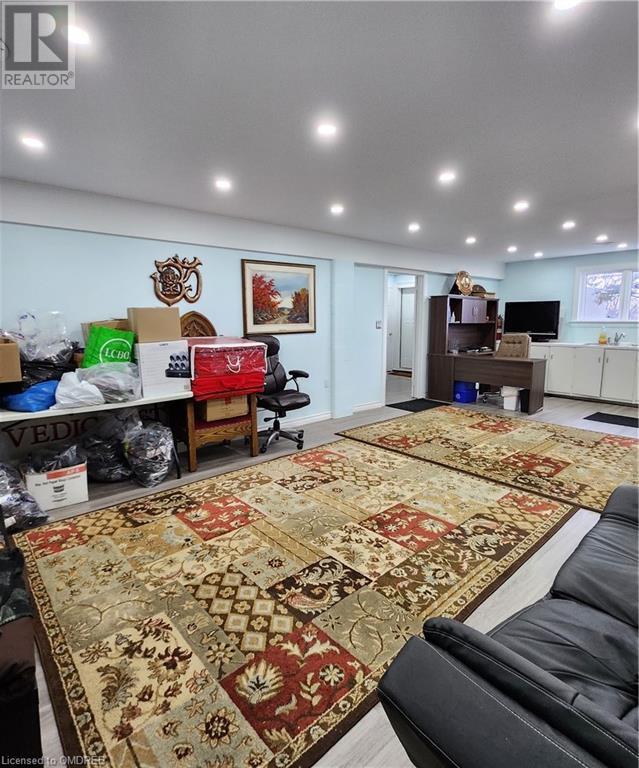 2437 Dundas Street, Burlington, Ontario  L7R 3X4 - Photo 10 - 40552329