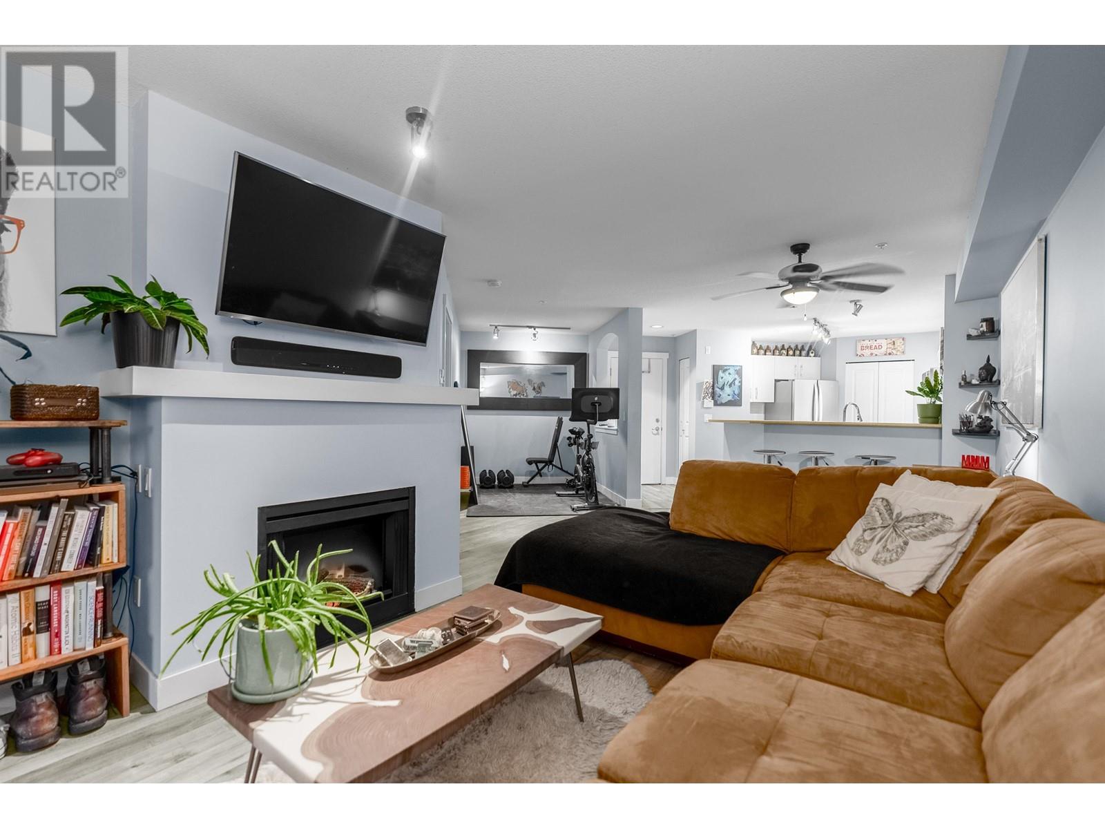 111 400 Klahanie Drive, Port Moody, British Columbia  V3H 5K9 - Photo 9 - R2857581