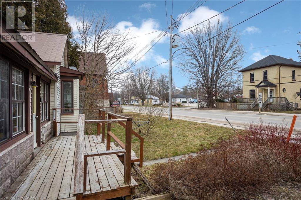 342 Frank Street, Wiarton, Ontario  N0H 2T0 - Photo 2 - 40550043
