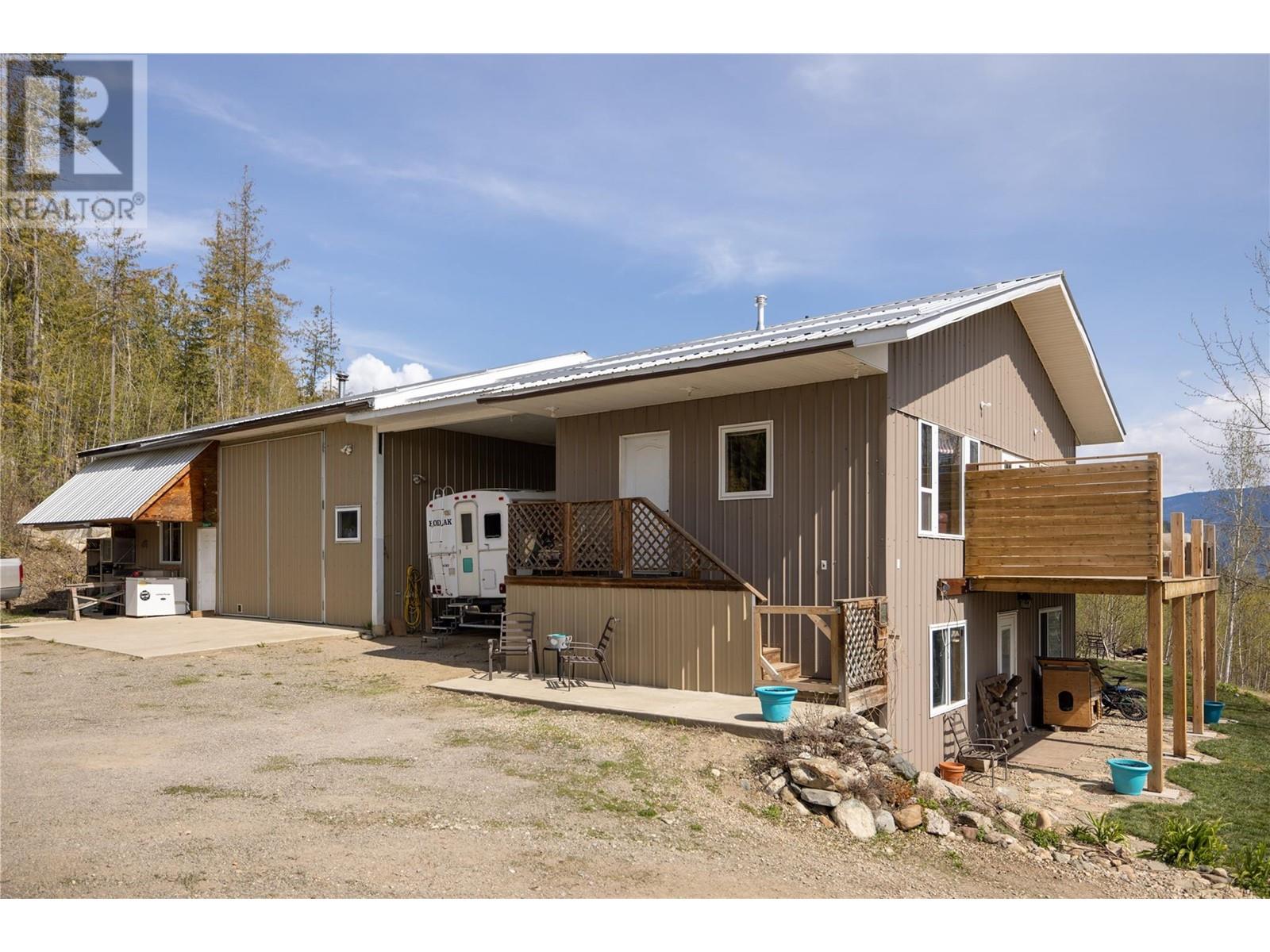 310 Grandview Bench Road, Grindrod, British Columbia  V0E 1Y0 - Photo 40 - 10305516