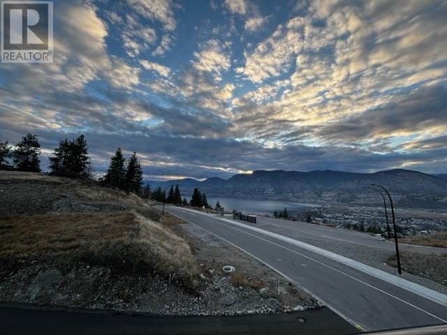 3304 Evergreen Drive, Penticton, British Columbia  V2A 9A9 - Photo 58 - 201900