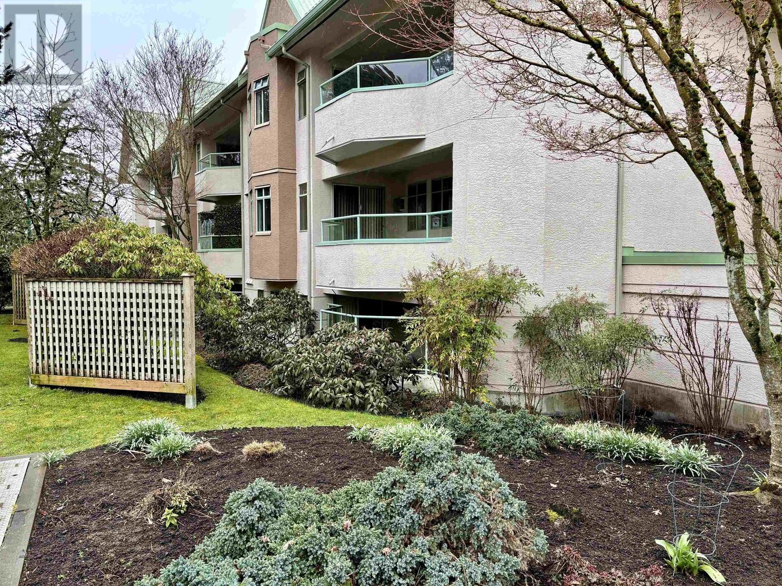 218 6735 Station Hill Court, Burnaby, British Columbia  V3N 4W5 - Photo 3 - R2857654