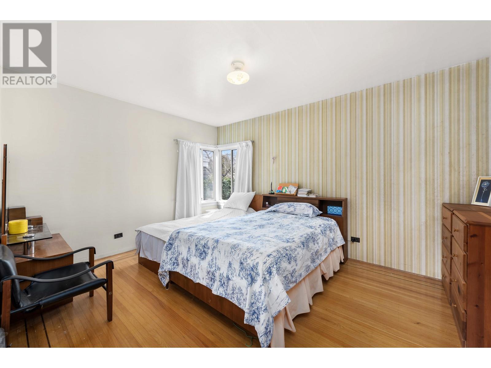 1736 W 57th Avenue, Vancouver, British Columbia  V6P 1T4 - Photo 10 - R2857613