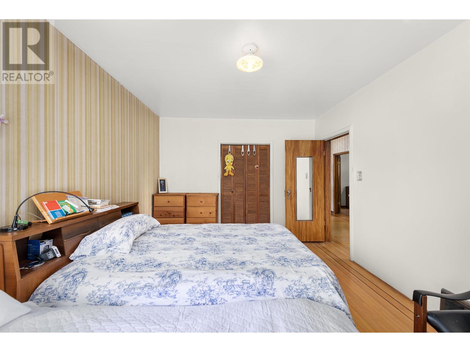 1736 W 57th Avenue, Vancouver, British Columbia  V6P 1T4 - Photo 12 - R2857613