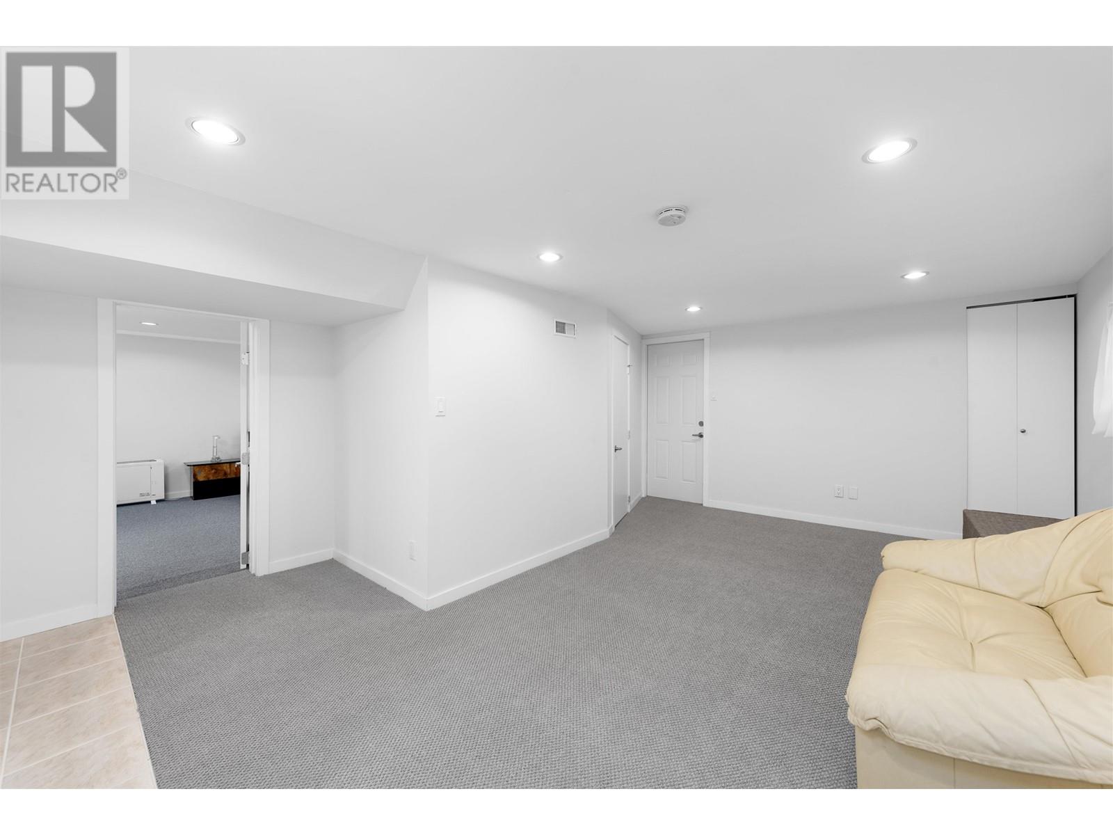 1736 W 57th Avenue, Vancouver, British Columbia  V6P 1T4 - Photo 22 - R2857613